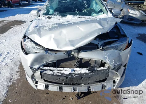 2019 Toyota Corolla Le from USA, damaged, VIN 5YFBURHE3KP899771